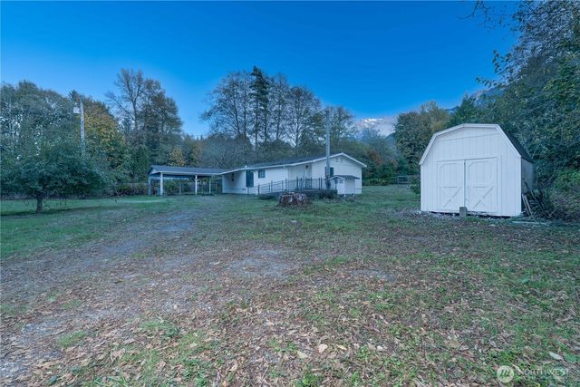 37402 State Route 530 NE, Arlington, WA 98223