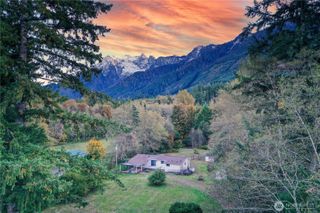 37402 State Route 530 NE, Arlington, WA 98223