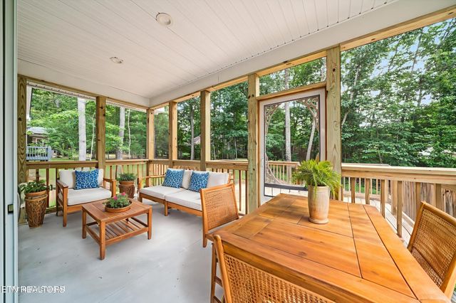 145 Lakeside Drive, Crossville, TN 38558