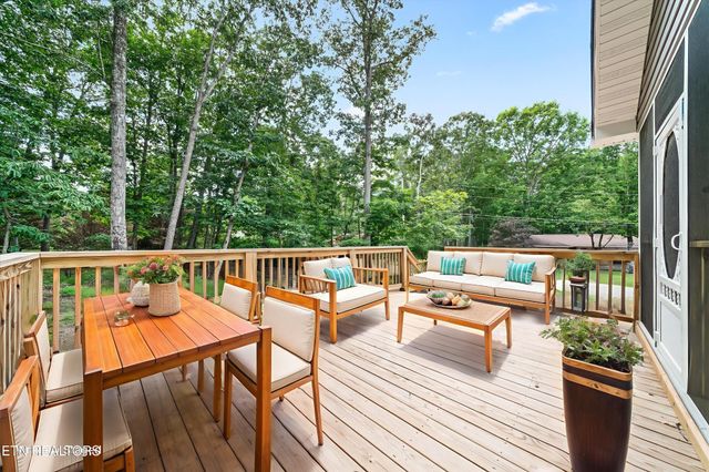 145 Lakeside Drive, Crossville, TN 38558