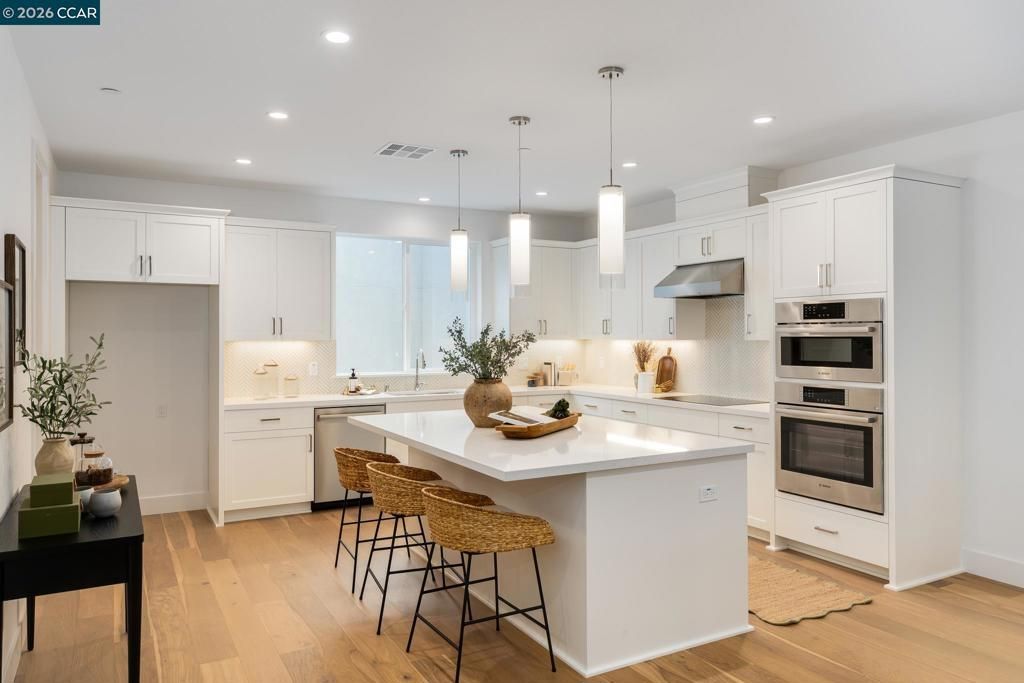 Image 11 of property listing at 6012 Sunglow Terr, San Ramon, CA 94583