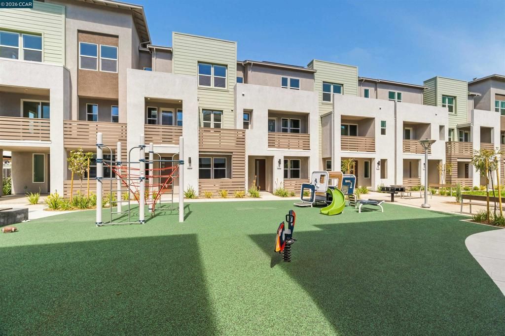 Image 30 of property listing at 6012 Sunglow Terr, San Ramon, CA 94583