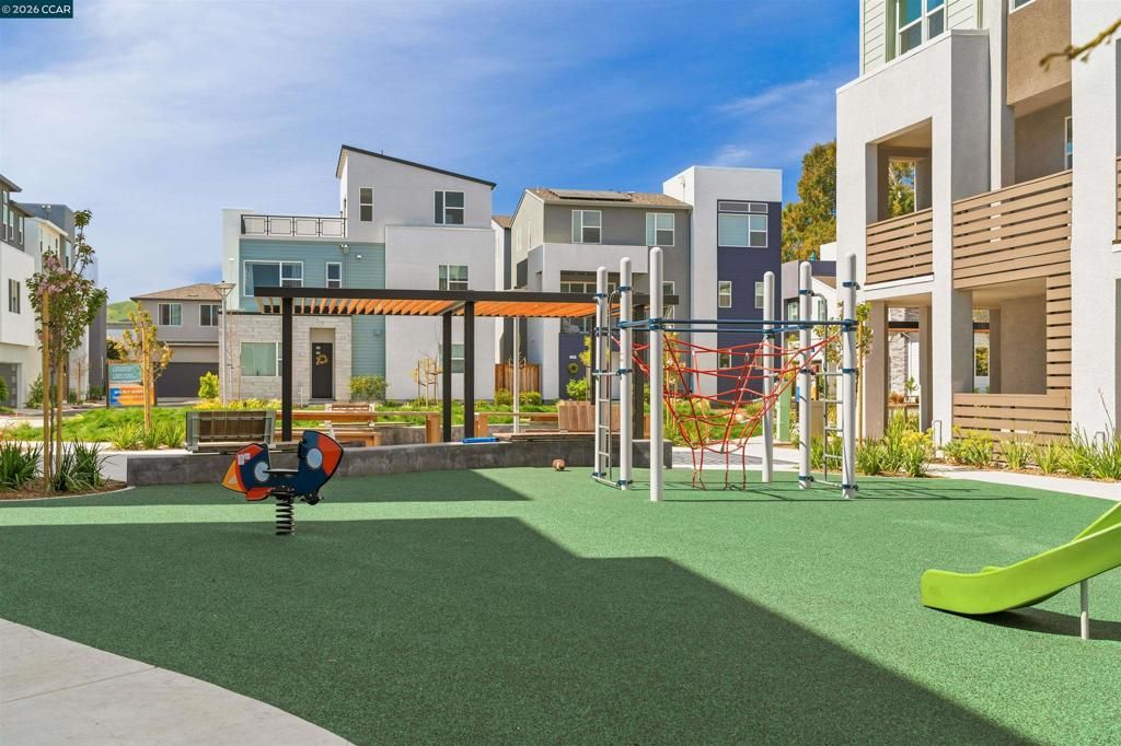 Image 31 of property listing at 6012 Sunglow Terr, San Ramon, CA 94583