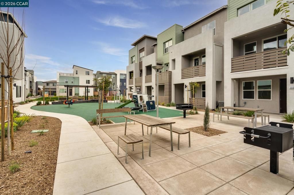 Image 32 of property listing at 6012 Sunglow Terr, San Ramon, CA 94583