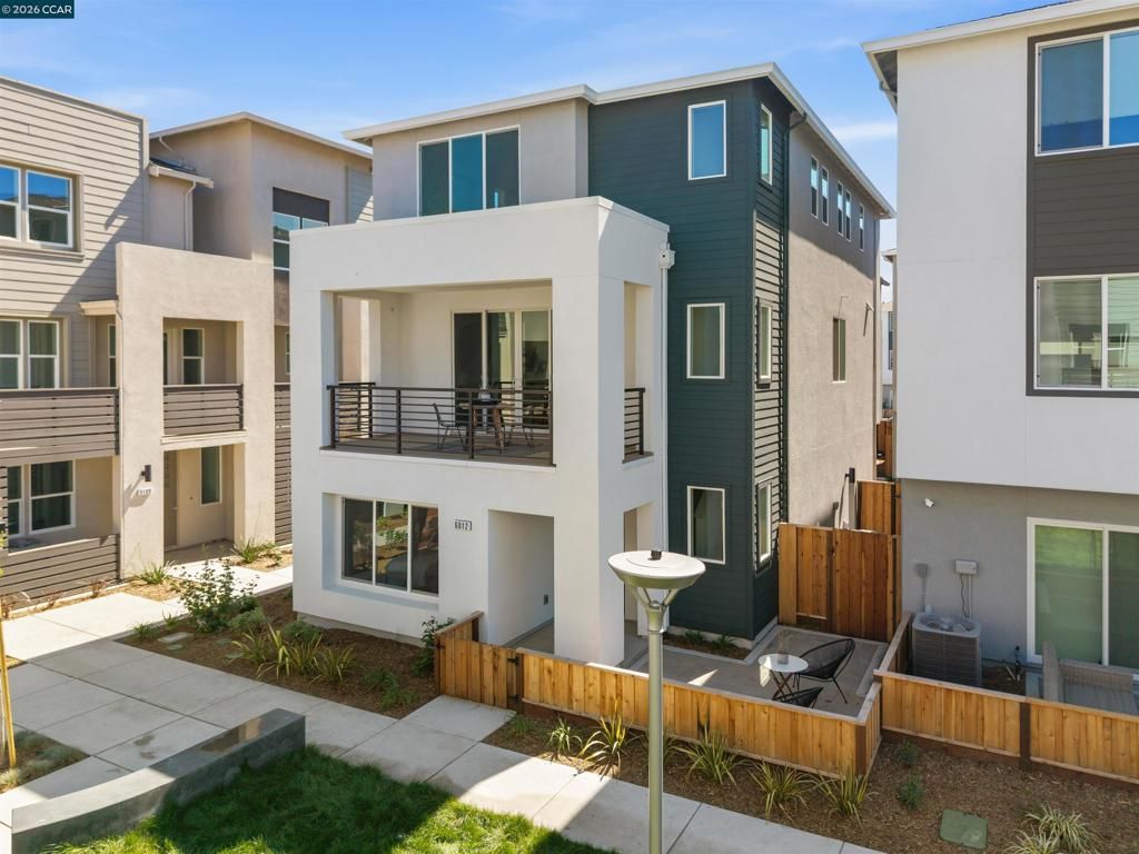 Image 38 of property listing at 6012 Sunglow Terr, San Ramon, CA 94583