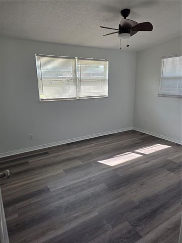 298 11TH AVENUE SW, Largo, FL 33770