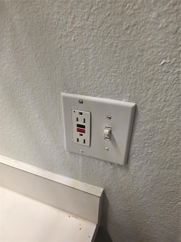 298 11TH AVENUE SW, Largo, FL 33770