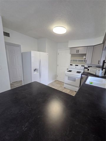 298 11TH AVENUE SW, Largo, FL 33770