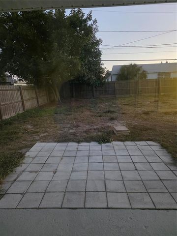 298 11TH AVENUE SW, Largo, FL 33770