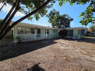 298 11TH AVENUE SW, Largo, FL 33770