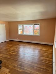 71 Virgil Street, Stamford, CT 06902