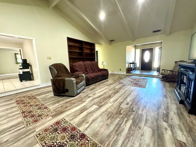 3301 Trails End Rd, Odessa, TX 79762