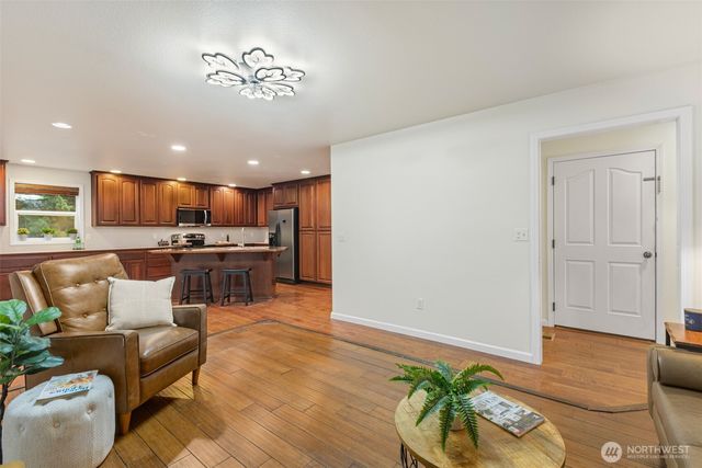 156 N Alder Lane, Port Angeles, WA 98362