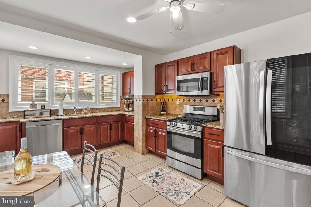 2705 S 16TH ST, PHILADELPHIA, PA 19145 — exterior