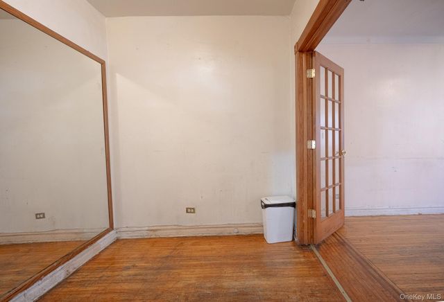86-10 34 Avenue 114, Jackson Heights, NY 11372