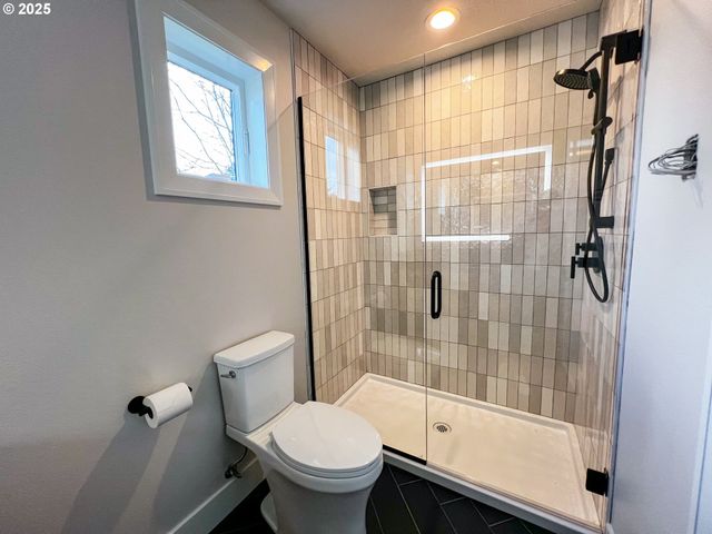 6904 Se Brooklyn St, Portland, OR 97206