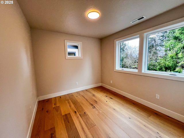 6904 Se Brooklyn St, Portland, OR 97206