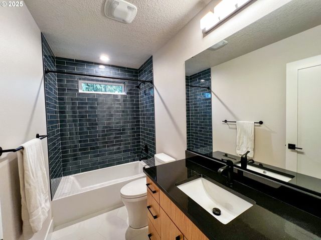 6904 Se Brooklyn St, Portland, OR 97206