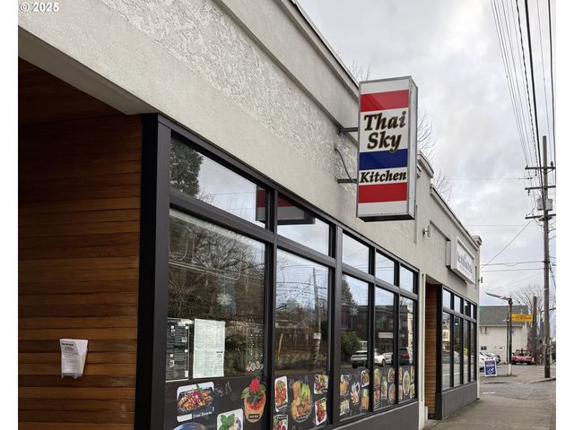 6904 Se Brooklyn St, Portland, OR 97206