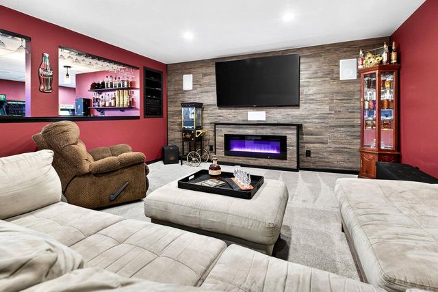 2425 ROYAL BAY RIDGE ROAD, New Franken, WI 54229