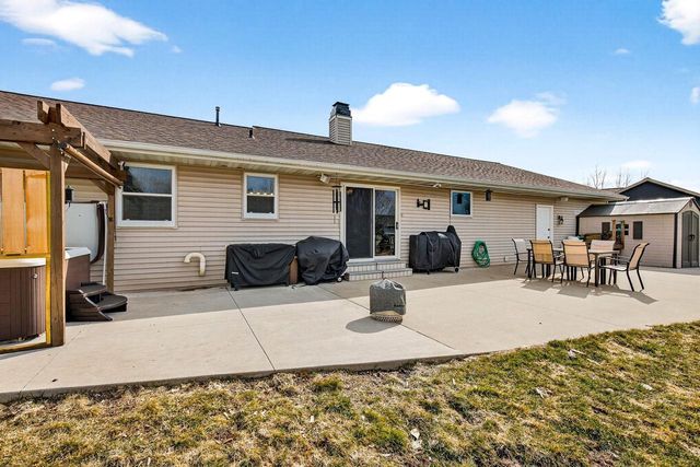 2425 ROYAL BAY RIDGE ROAD, New Franken, WI 54229