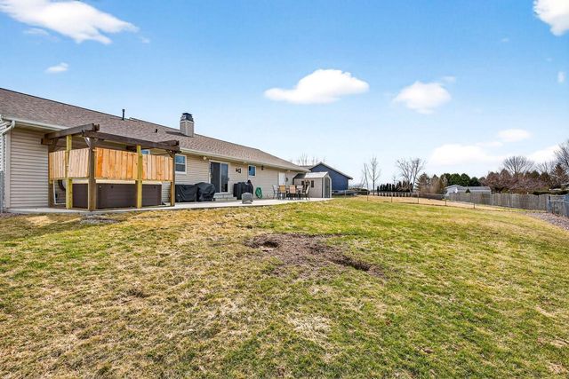 2425 ROYAL BAY RIDGE ROAD, New Franken, WI 54229