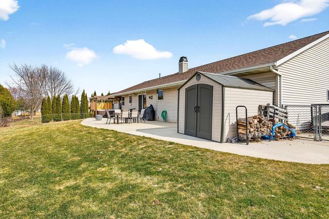 2425 ROYAL BAY RIDGE ROAD, New Franken, WI 54229