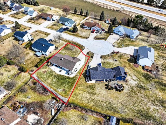 2425 ROYAL BAY RIDGE ROAD, New Franken, WI 54229