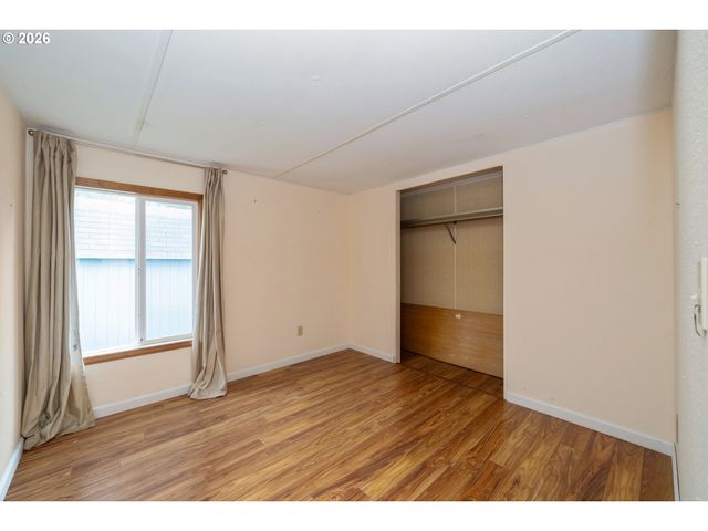 923 S EASY St, Rockaway Beach, OR 97136