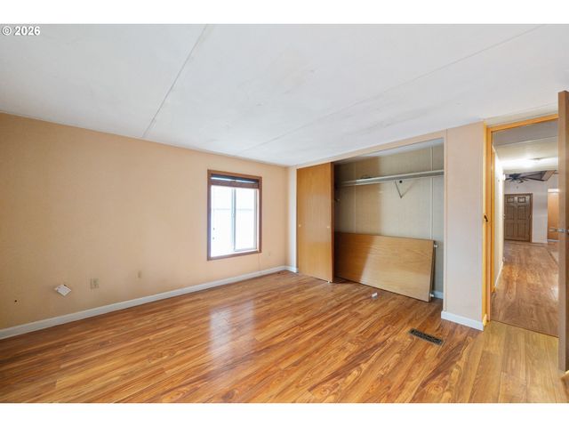 923 S EASY St, Rockaway Beach, OR 97136