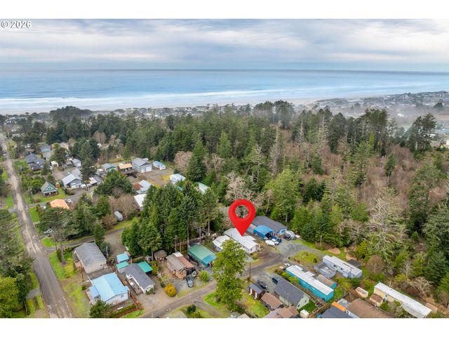 923 S EASY St, Rockaway Beach, OR 97136