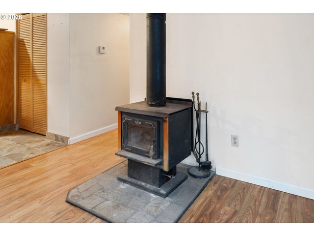 923 S EASY St, Rockaway Beach, OR 97136