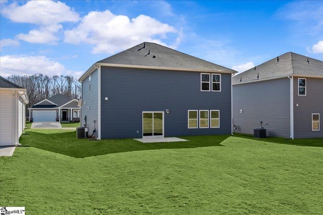 596 Cozy Bluff Road, Spartanburg, SC 29301