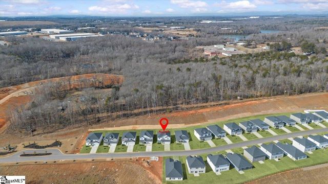 596 Cozy Bluff Road, Spartanburg, SC 29301