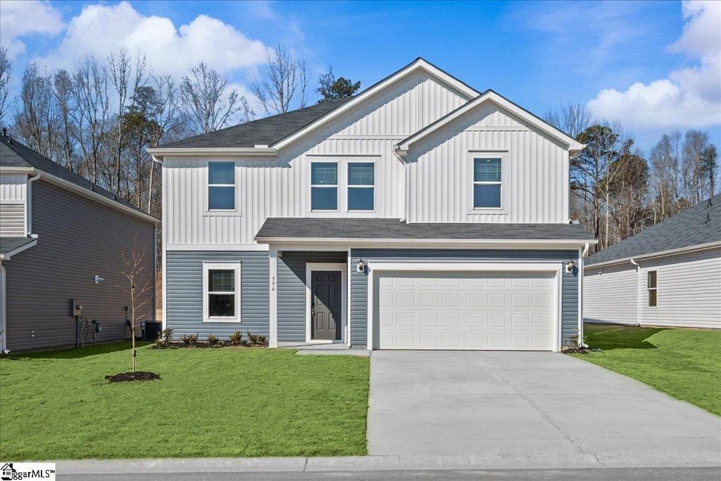 596 Cozy Bluff Road, Spartanburg, SC 29301