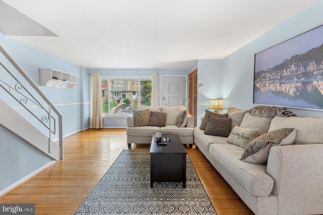 5432 VICARIS ST, Philadelphia, PA 19128