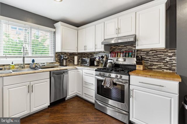 5432 VICARIS ST, Philadelphia, PA 19128