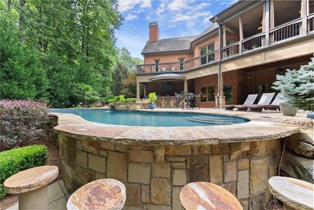 5507 AVIEMORE Court, Suwanee, GA 30024