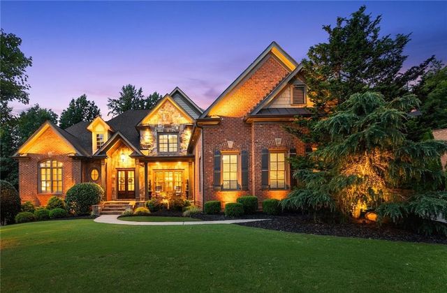 5507 AVIEMORE Court, Suwanee, GA 30024