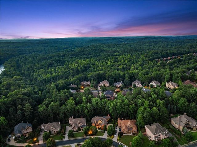 5507 AVIEMORE Court, Suwanee, GA 30024