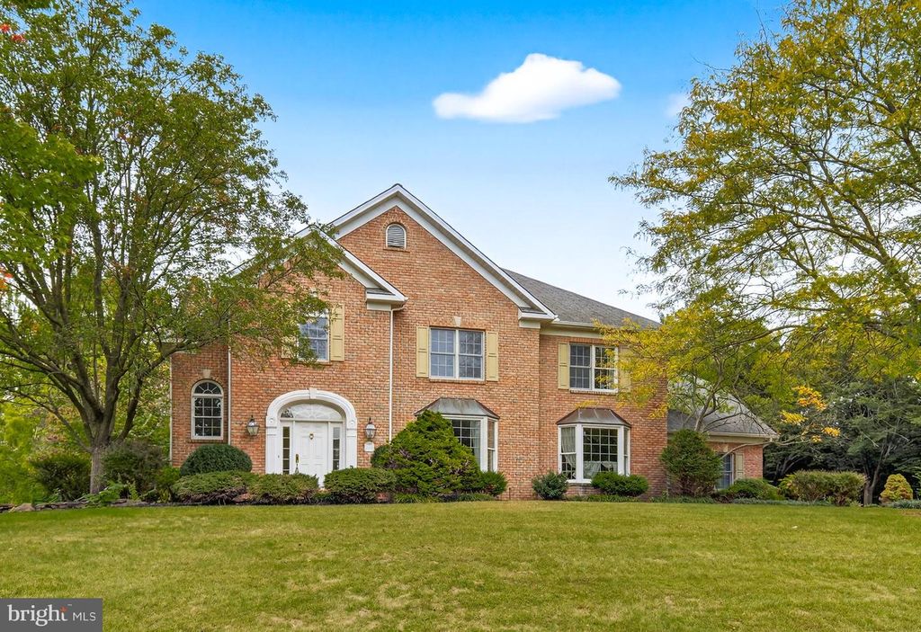 1350 BRIARGATE DR, York, PA 17404