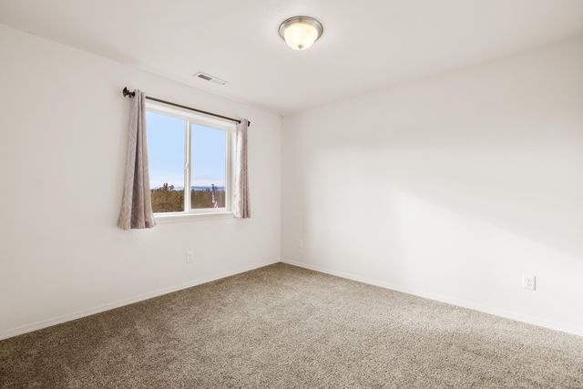 9040 SW Sand Ridge Road, Terrebonne, OR 97760