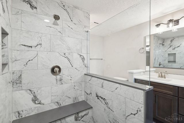 5019 Waterford Drive, Middletown, OH 45042