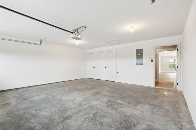 5019 Waterford Drive, Middletown, OH 45042