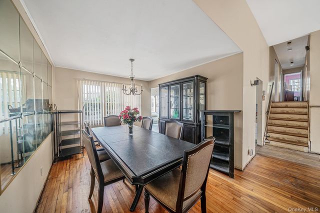 7 Osage Drive, Huntington Station, NY 11746