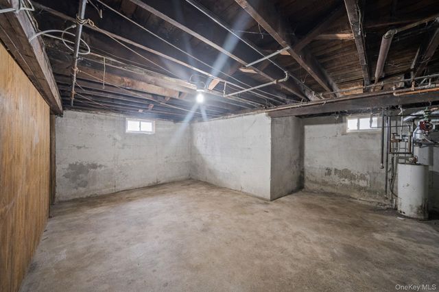 7 Osage Drive, Huntington Station, NY 11746