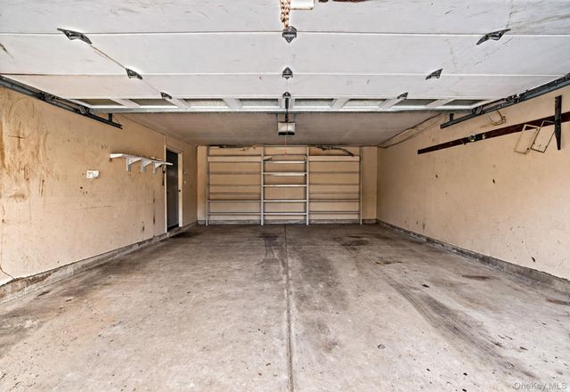 7 Osage Drive, Huntington Station, NY 11746