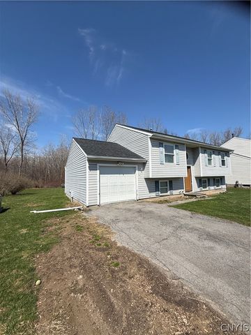 8407 Shoveler Lane, Clay, NY 13090