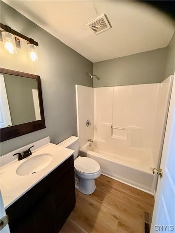 8407 Shoveler Lane, Clay, NY 13090
