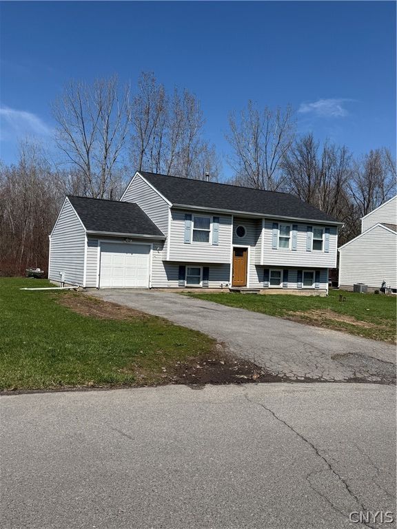 8407 Shoveler Lane, Clay, NY 13090